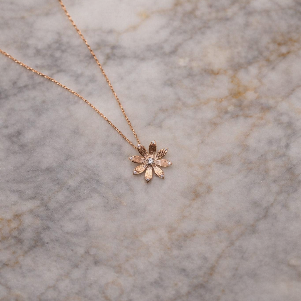 925 Ayar Gümüş Kır Papatyası Kolye