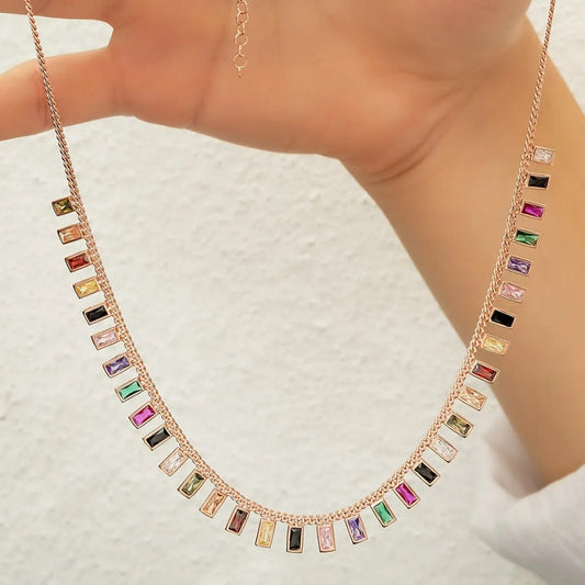 925 Ayar Gümüş Renkli Baget Taşlı Kolye