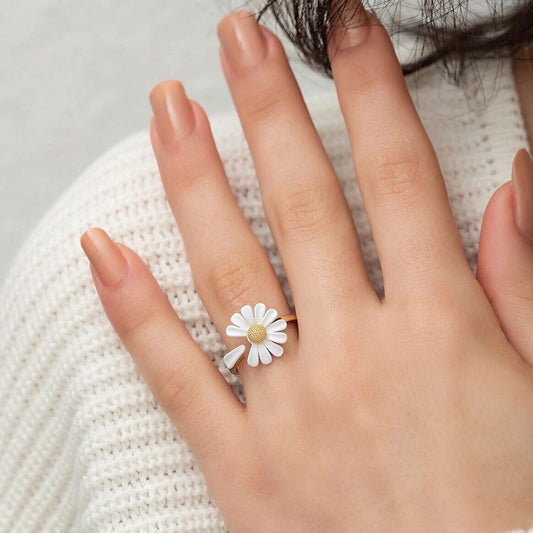 925 Ayar Gümüş Mine İşlemeli Papatya Yüzük