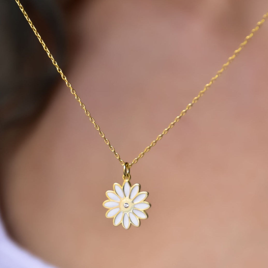 925 Ayar Gümüş 0.01 Karat Pırlanta Papatya Kolye