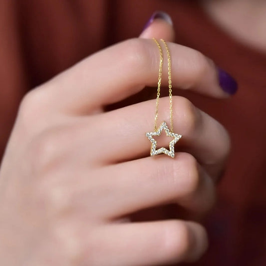 925 Ayar Gümüş Taşlı Yıldız Kolye