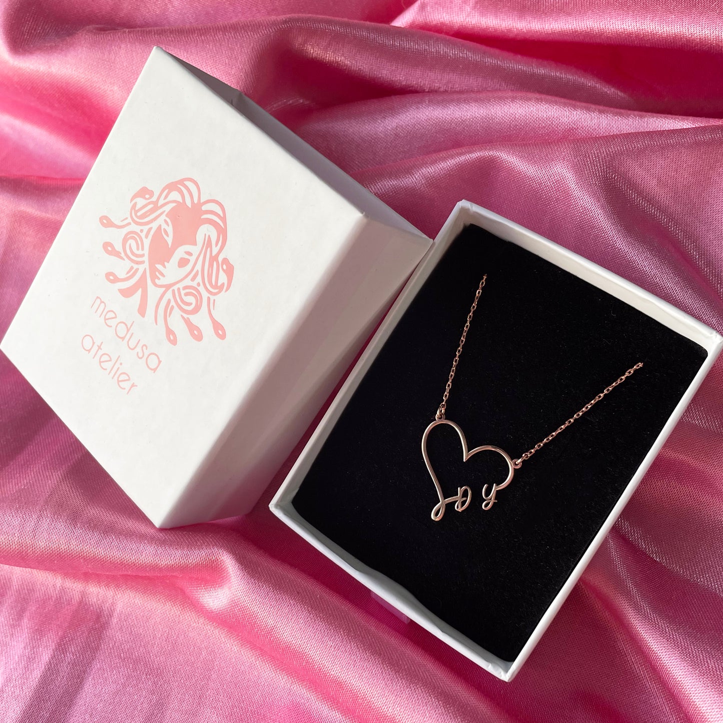 925 Ayar Gümüş Kişiye Özel Çift Harfli Kalp Kolye