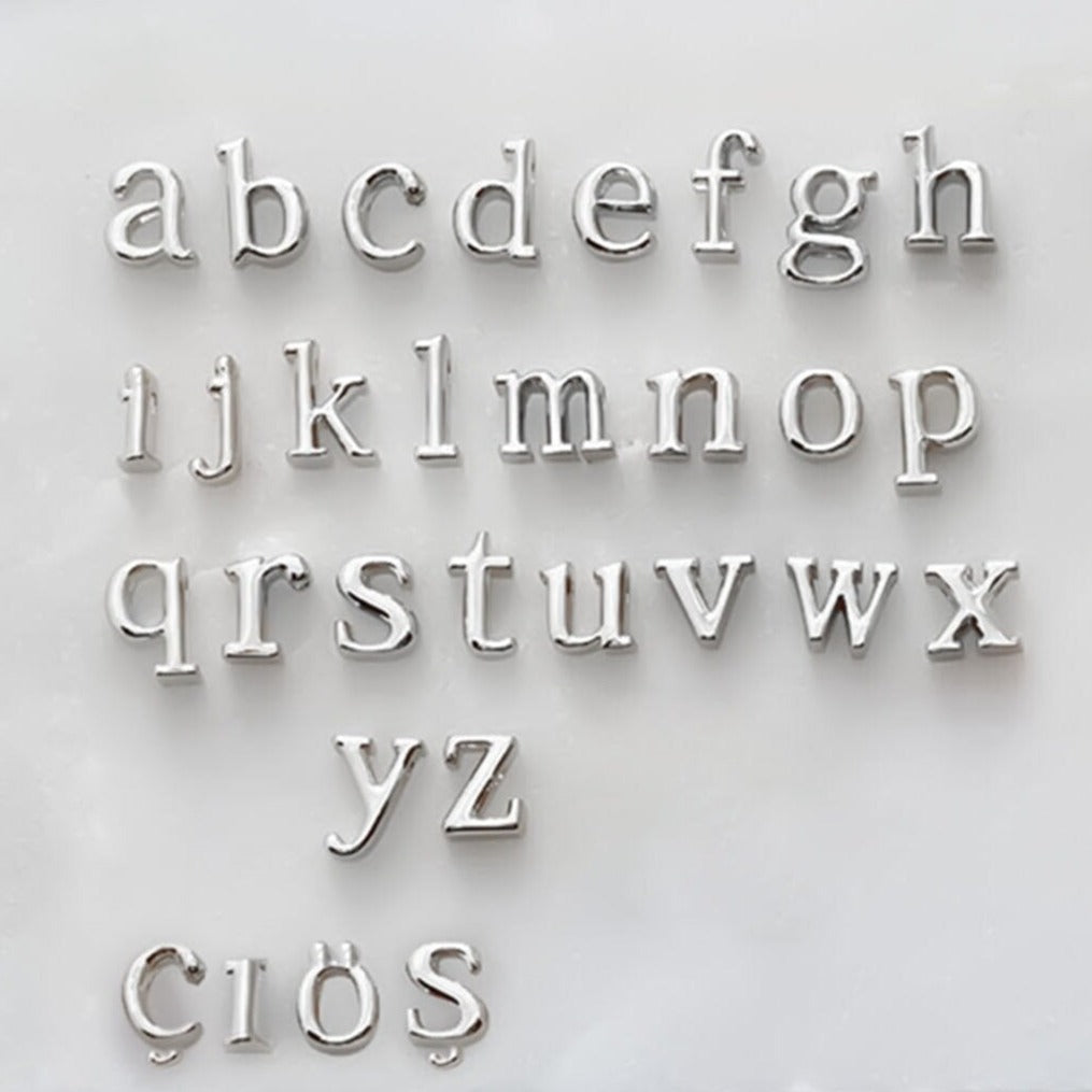 925 Ayar Gümüş Kişiye Özel Minimal Kalpli Harf Kolye