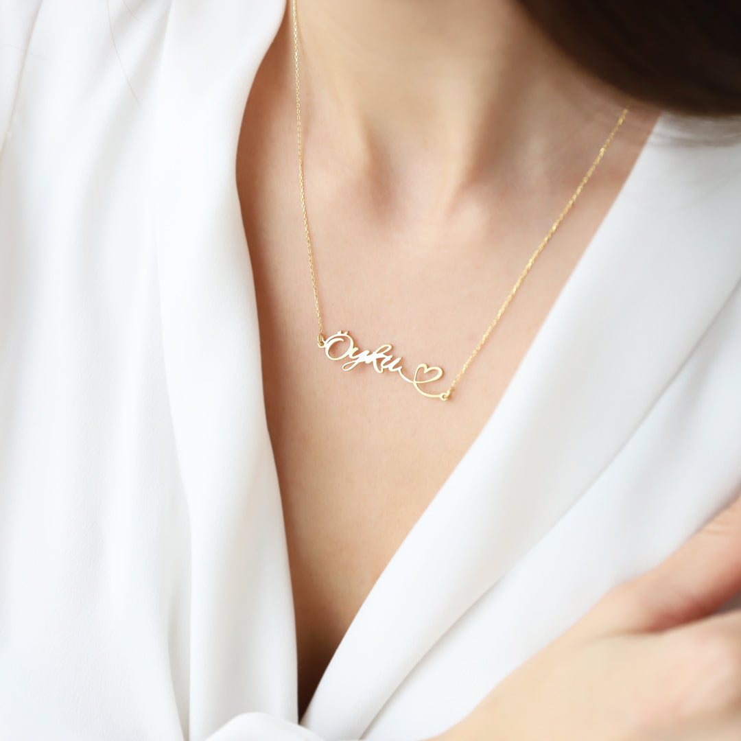 925 Ayar Gümüş Kişiye Özel El Yazısı Kalpli İsim Kolye