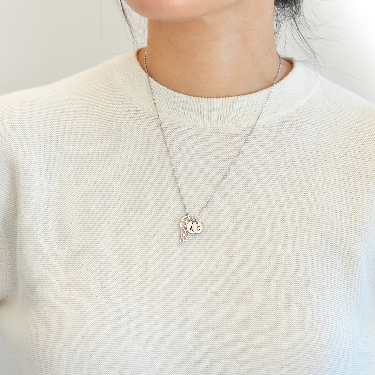 925 Ayar Gümüş Kişiye Özel Harfli Melek Kanadı Kolye