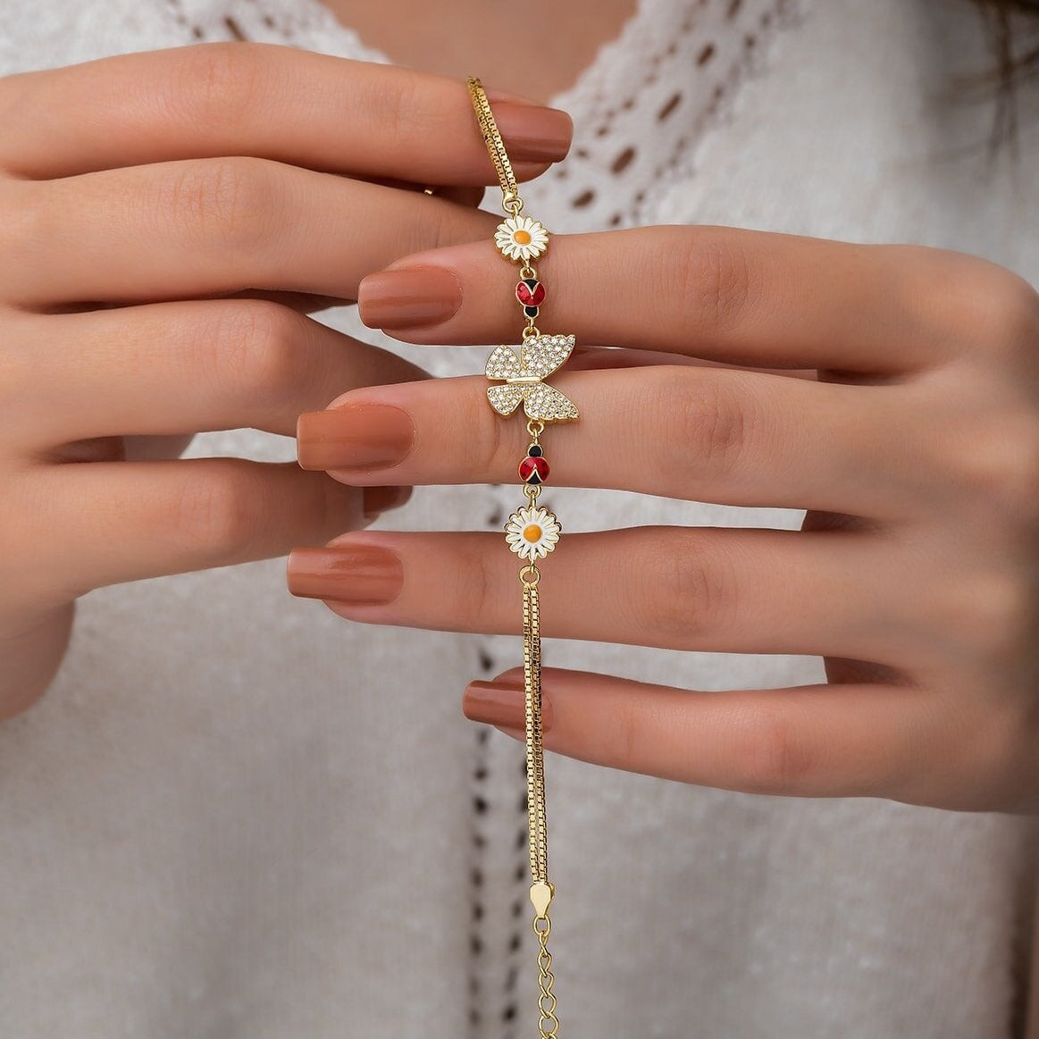 925 Ayar Gümüş Mine İşlemeli Papatya & Uğur Böceği & Kelebek Bileklik