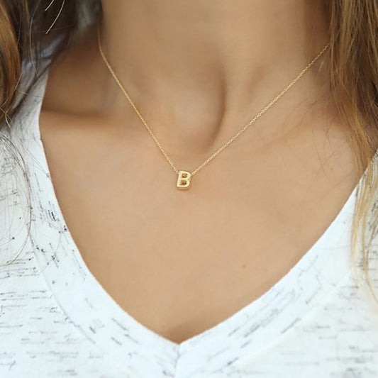 925 Ayar Gümüş Kişiye Özel Üç Boyutlu Minimal Harf Kolye