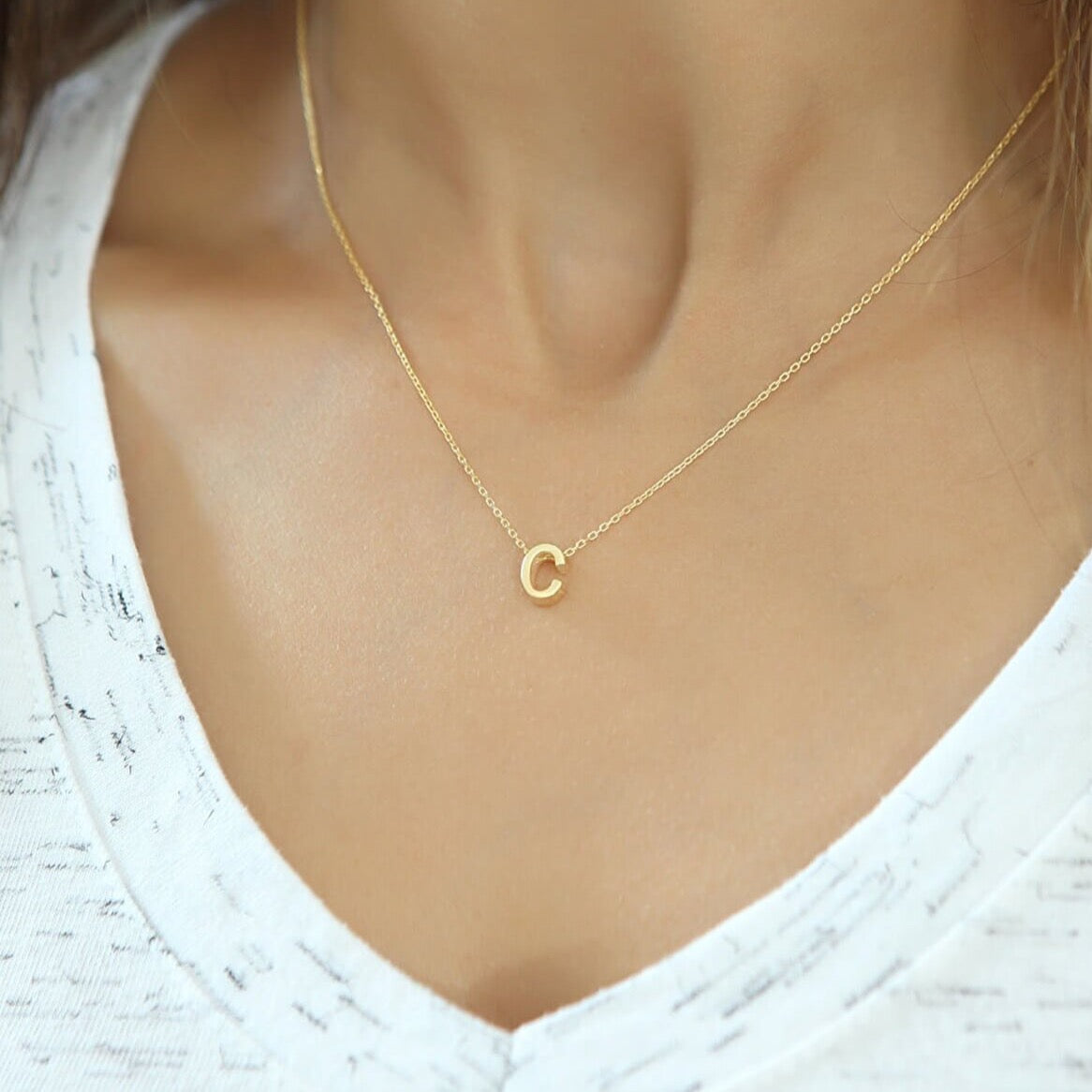 925 Ayar Gümüş Kişiye Özel Üç Boyutlu Minimal Harf Kolye