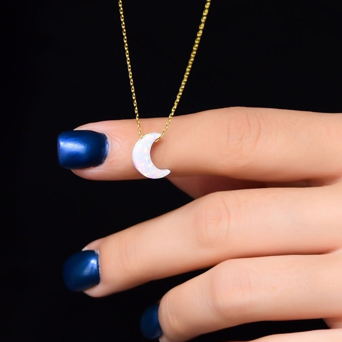 925 Ayar Gümüş Opal Taşlı Hilal Kolye