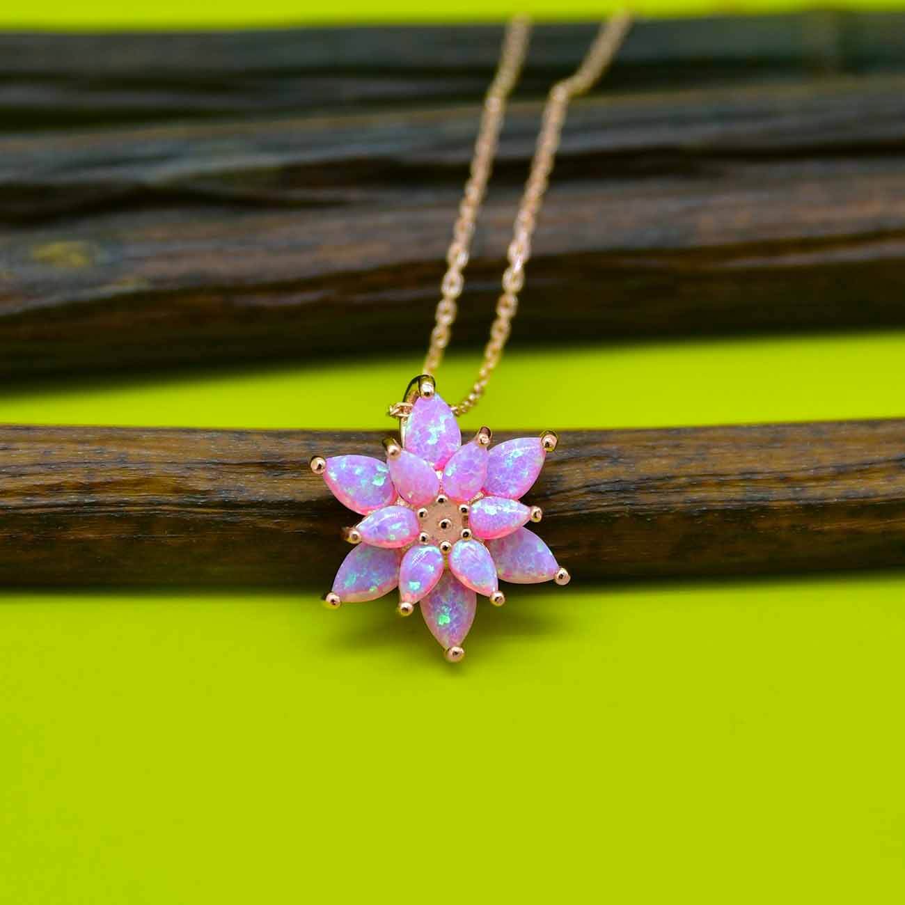 925 Ayar Gümüş Pembe Opal Taşlı Kamelya Çiçeği Kolye